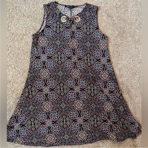 🔹 Anne Klein Sleeveless Dress with Geometric Pattern – Size L